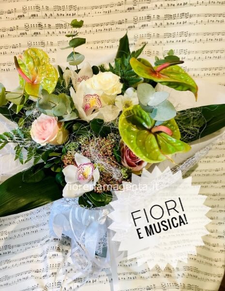 Bouquet  con fiori assortiti